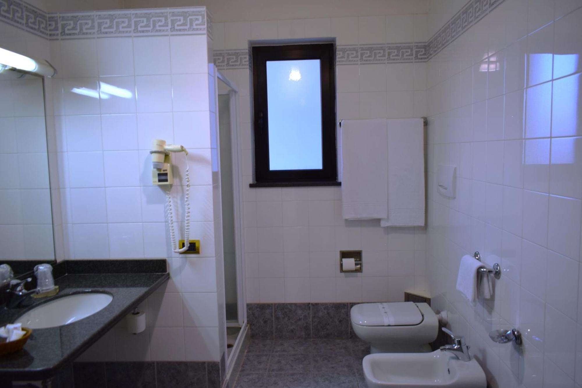 Hotel 90 Capurso ภายนอก รูปภาพ