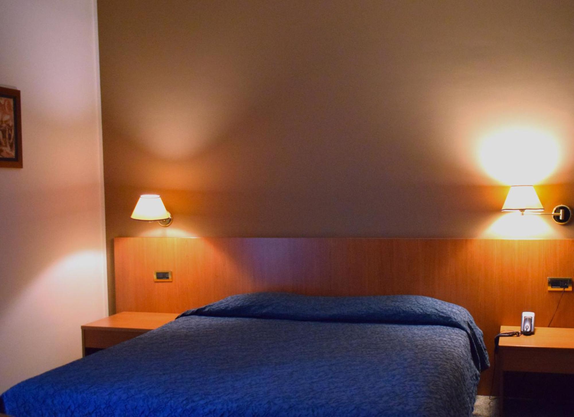 Hotel 90 Capurso ภายนอก รูปภาพ