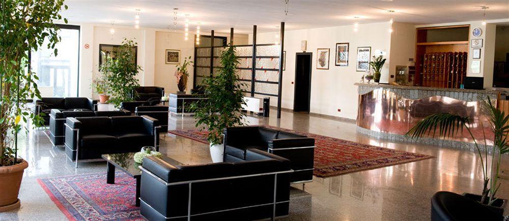 Hotel 90 Capurso ภายนอก รูปภาพ