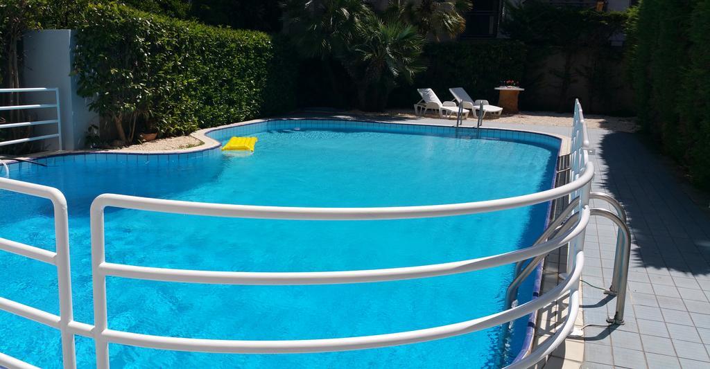 Hotel 90 Capurso ภายนอก รูปภาพ