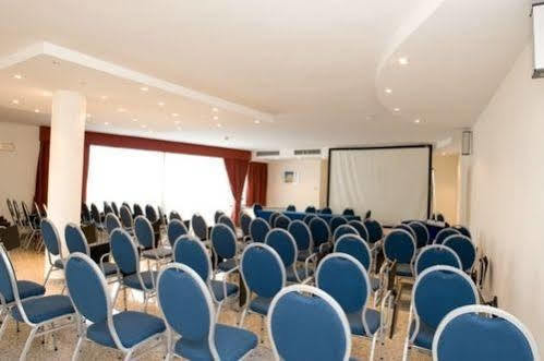 Hotel 90 Capurso ภายนอก รูปภาพ